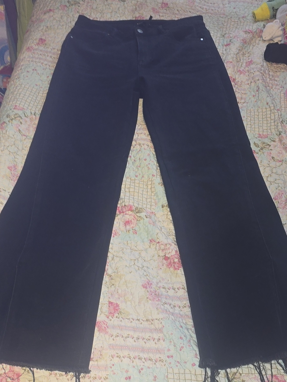Risen Jeans Flare Slit Fringe Hem Black Denim Jeans 5-Pocket Women Size 9/29 - Picture 2 of 8